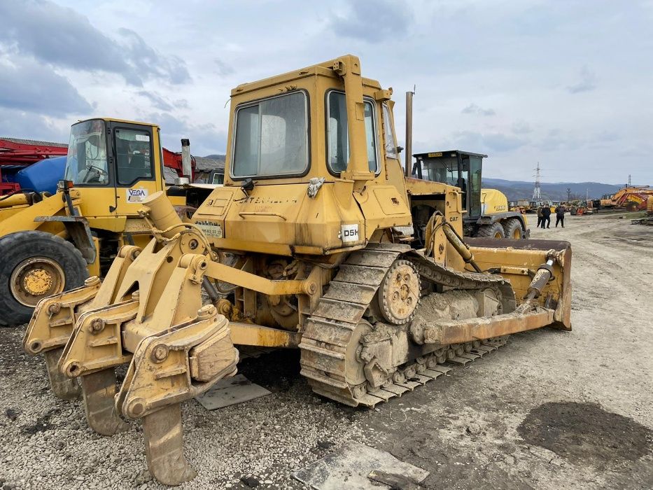 Caterpillar D5H dezmembrez buldozer