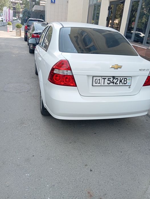 Sotiladi Nexia 3 Avtomat karobka