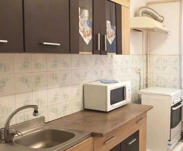 Дава се под наем Тристаен апартамент в Пловдив, Кършияка - 88 кв.м за 285.6 € - Снимка #2