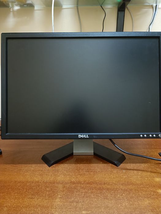 Vând 2 monitoare pc.