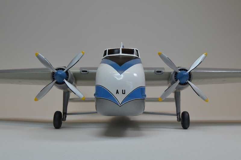 сборная модель самолета Bristol 170