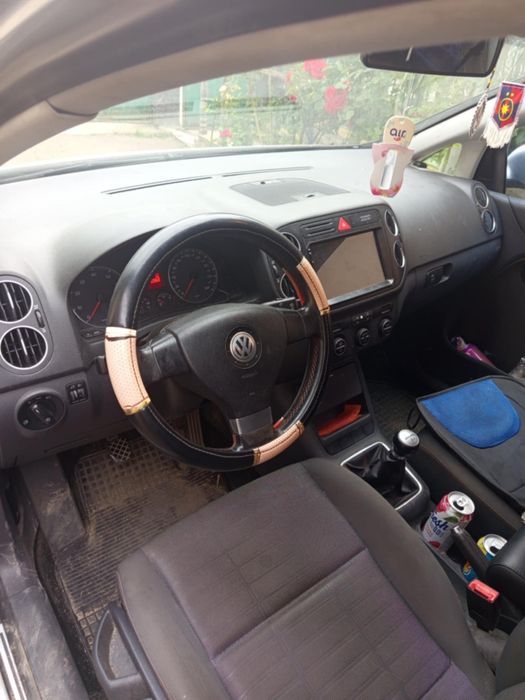 Vând Volkswagen golf 5 plus