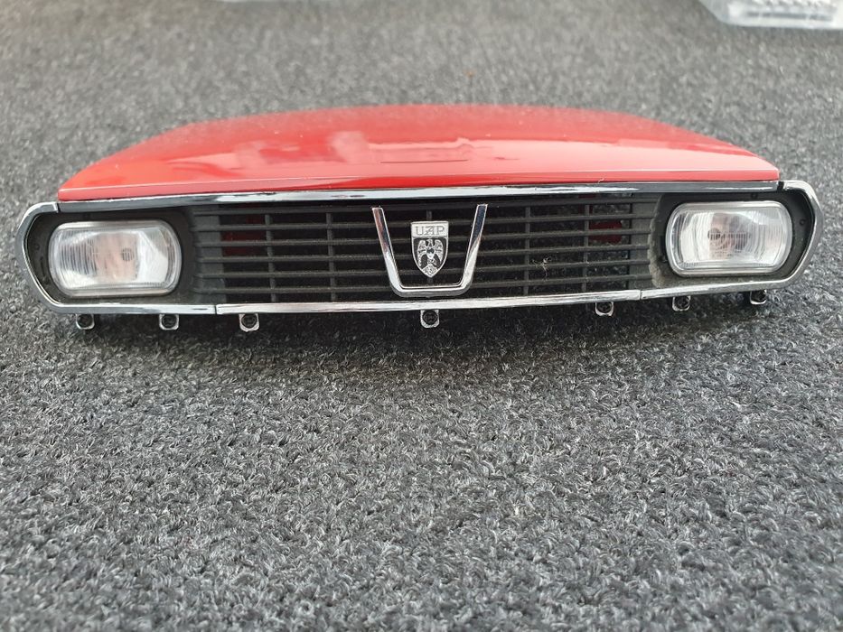 Capota si grila fata macheta Dacia 1300