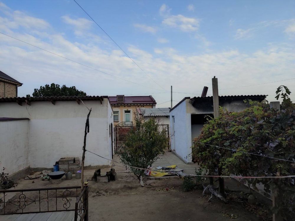 уй сотилади срочни