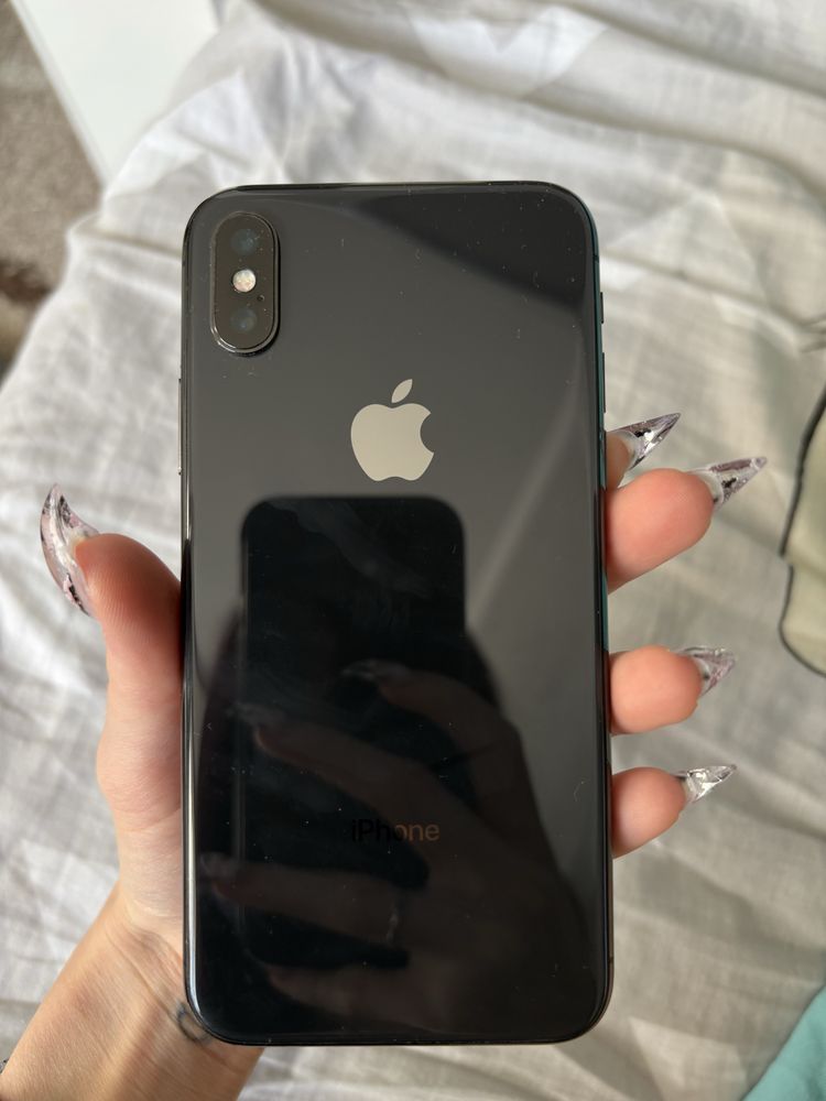 Продам б/у iPhone x 256gb
