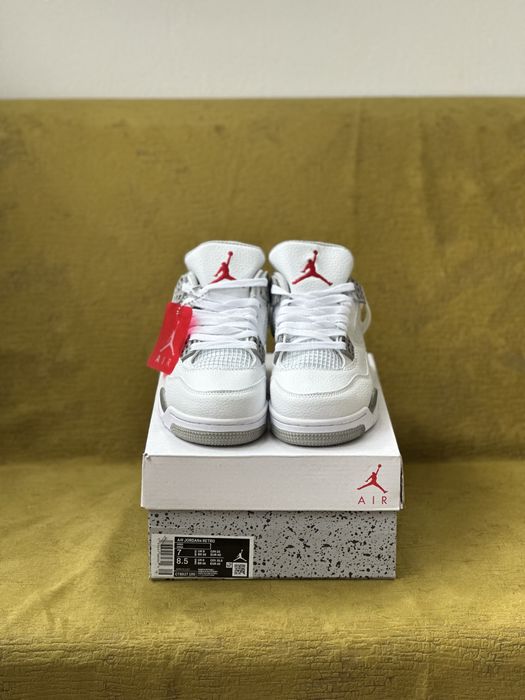 Jordan 4 Retro White Oreo 40