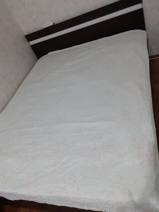 Продам кровать б/у