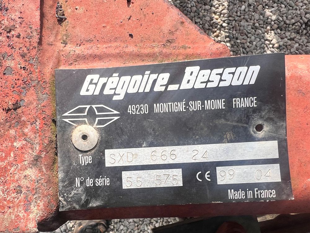 Disc greu de 3,30 m Gregoire Besson