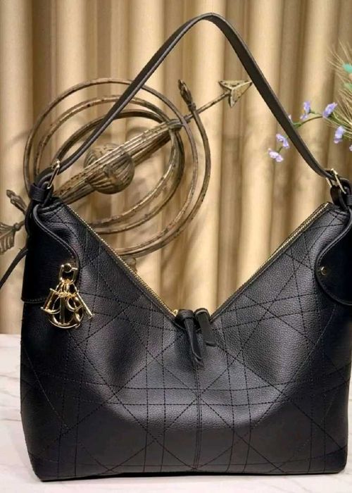 Чанта..    .        ...