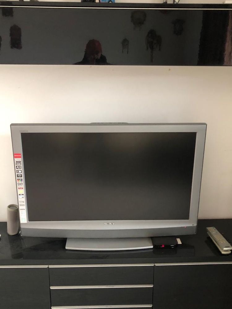 TV Sony Bravia 102 cm