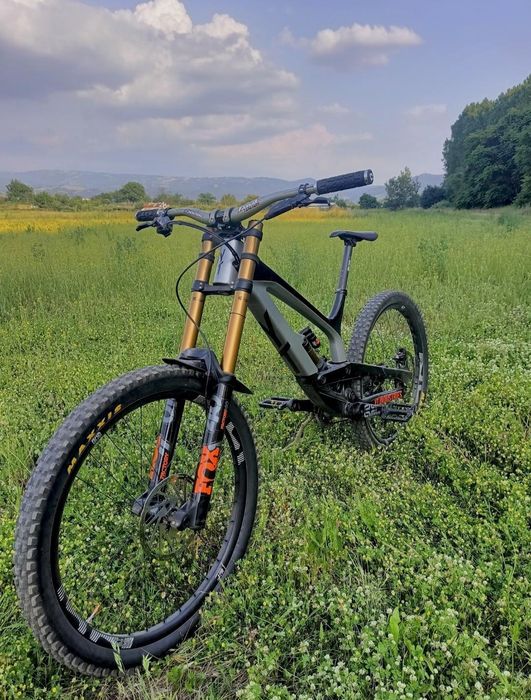 Yt tues cf pro race mob edition 2018 XL