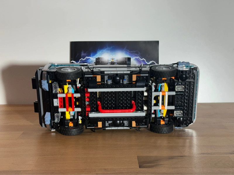 LEGO Back to the Future Time Machine (DeLorean) (10300)