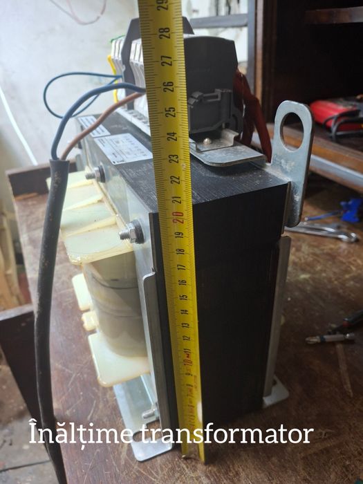 Transformator de separație 2x110v 1x230v 3500w
