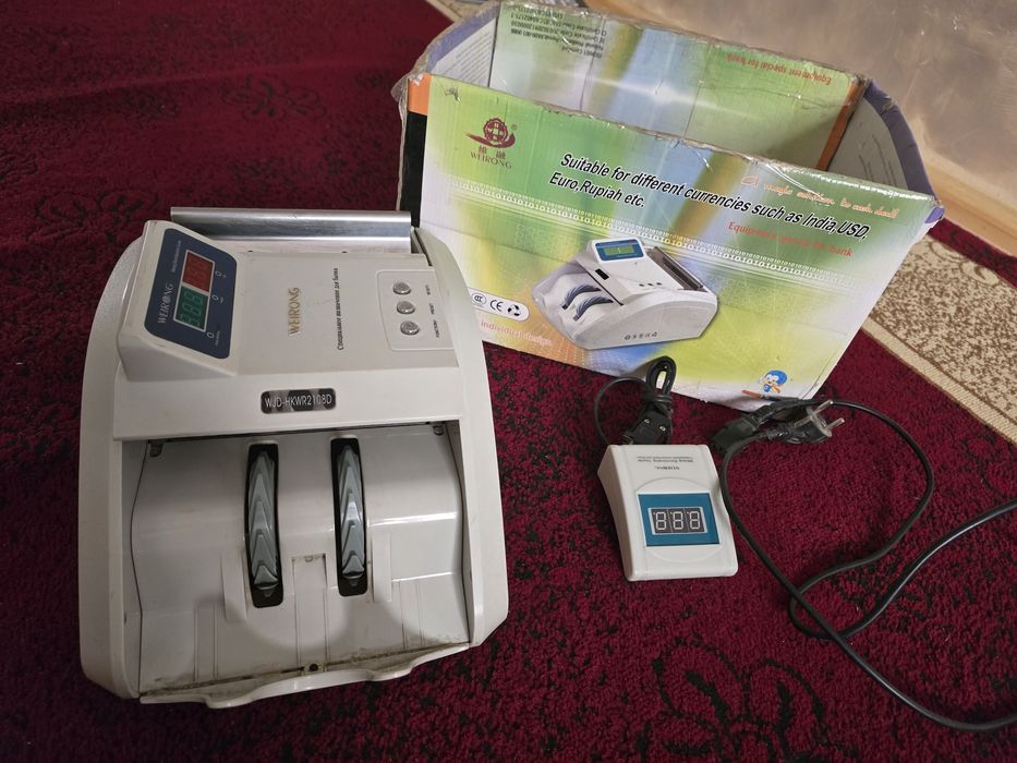 Пул аппарати 500 минг карщи шахар