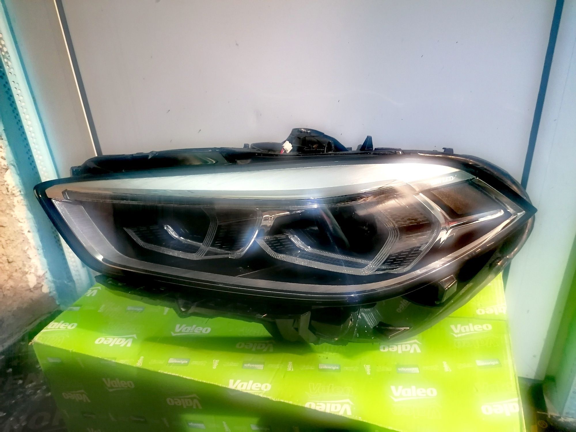 Фар Фарове за BMW 1 F40 / БМВ 1 Ф40 FULL LED.