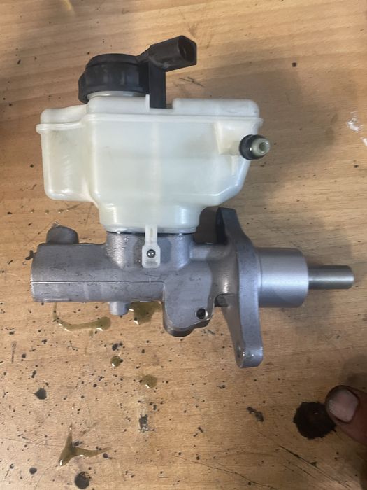 Спирачна помпа за Голф 6  1.4 tsi 122к