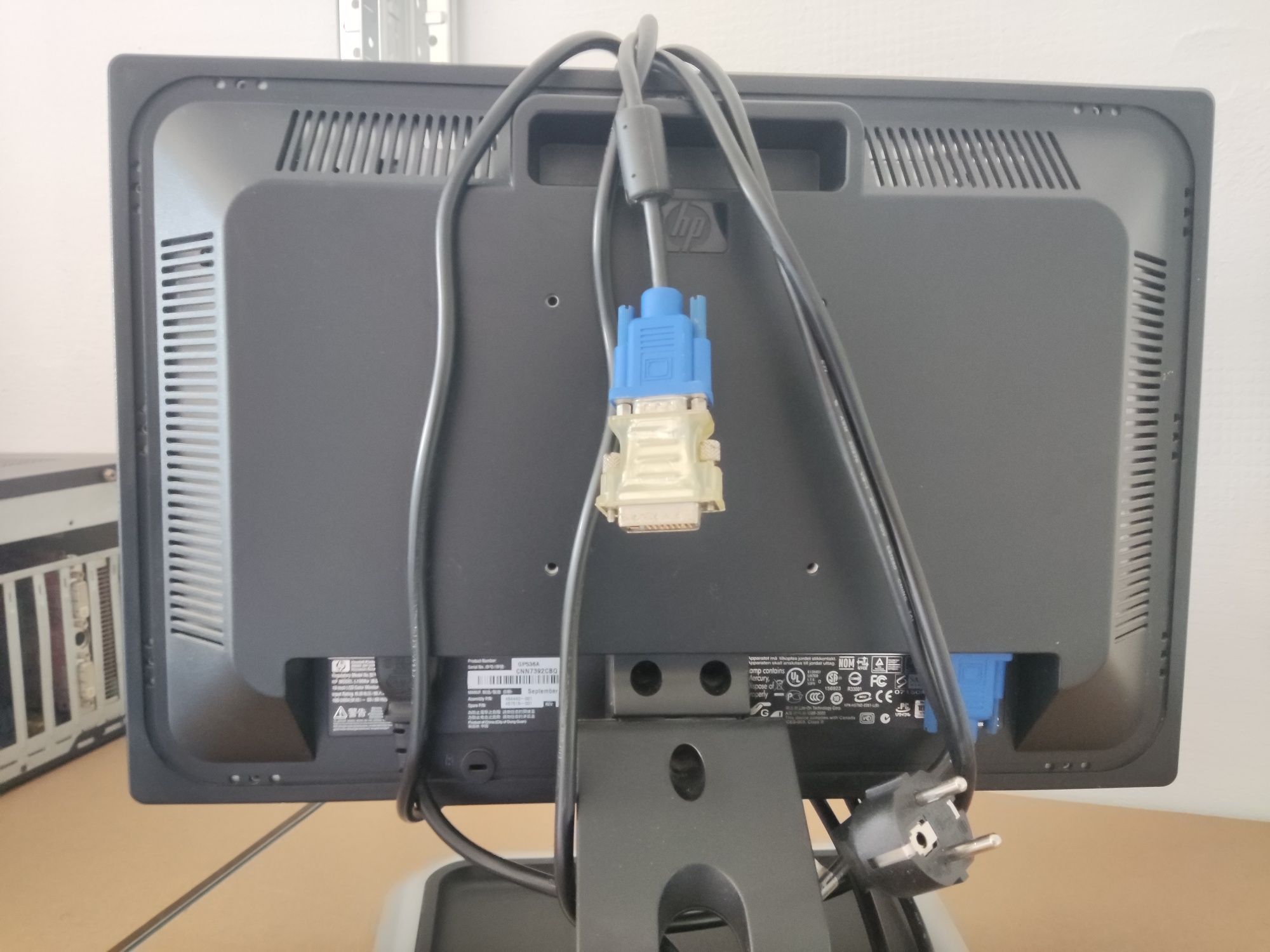 Монитор HP L1908w
