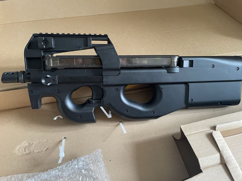 Airsoft P90 1:1 Реплика Електричен