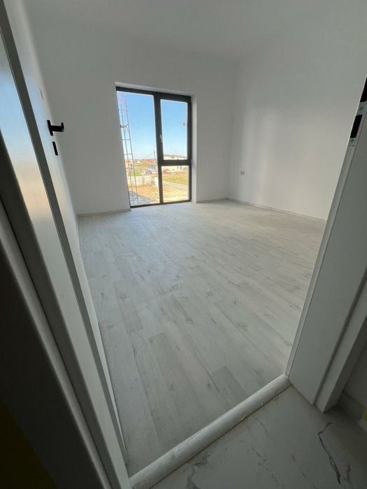 Proprietar Apartament 2 camere etaj 1 decomandat Giroc Calea Urseni