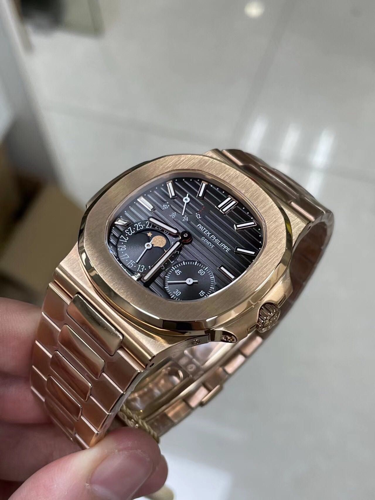 Patek Philippe Nautilus Moon Gold