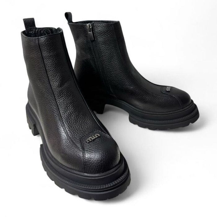 Дизайнерски дамски боти от естествена кожа