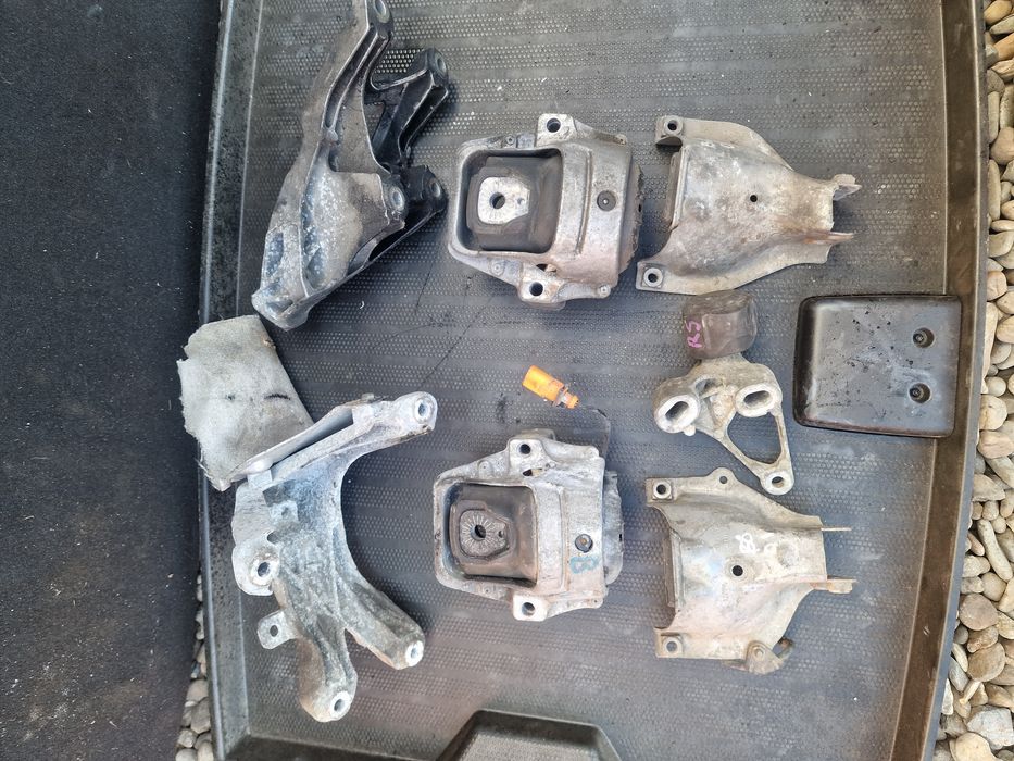 Tampon motor, tampon cutie, jug motor, jug cutie Audi A4 B8 2009-2016