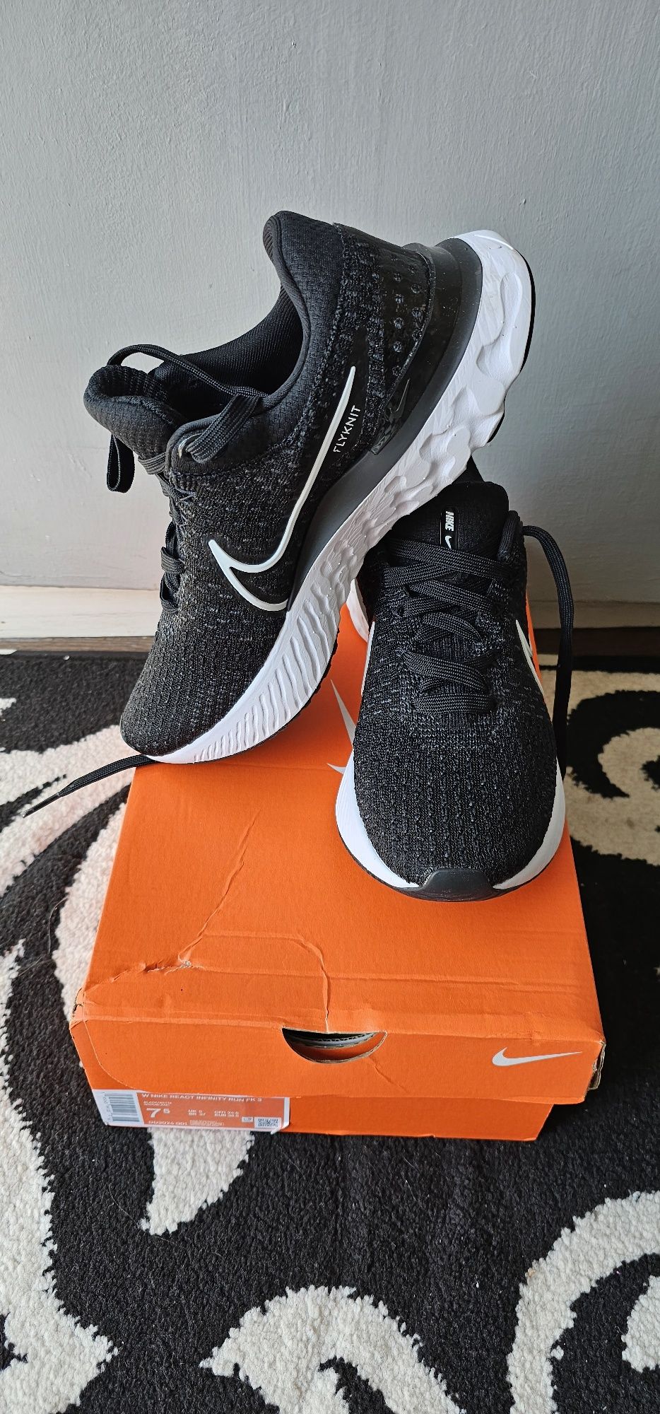 NIKE React Infinity Flyknit 3