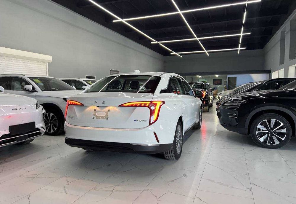 Hongqie E-QM5 450 km dan 610 kmgacha naqt va nasiyaga chiqazib beramiz