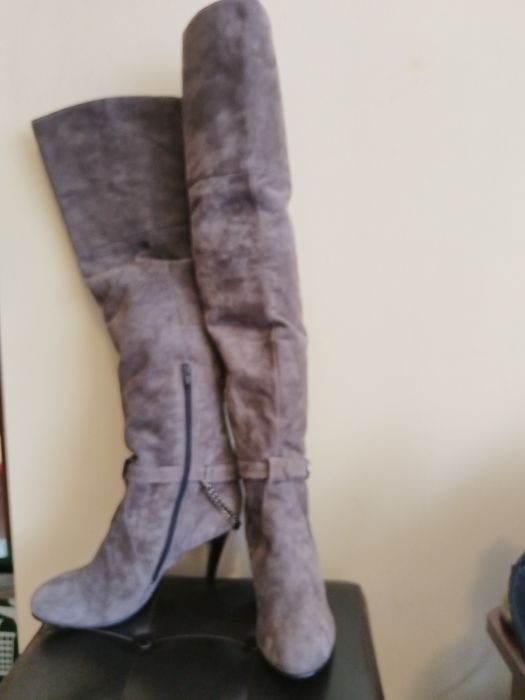 Cizme din piele întoarsă 40