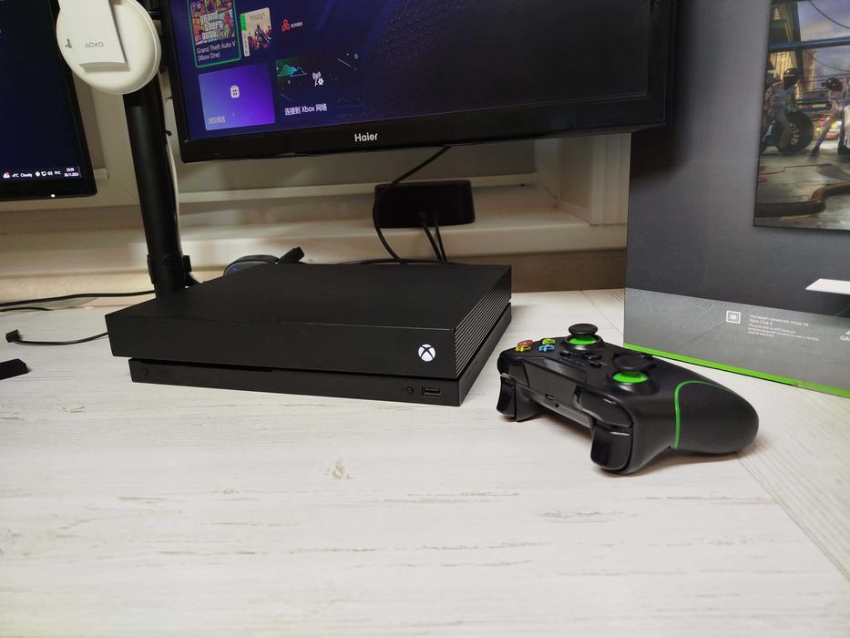 XBOX One X Игровая приставка
