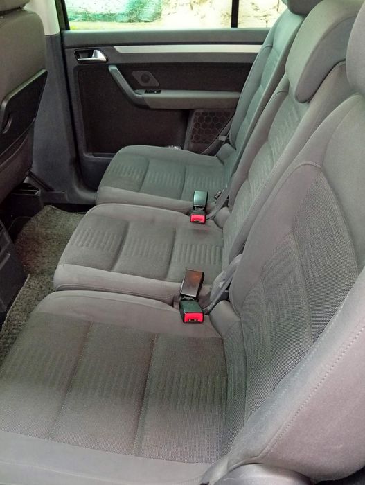 Продавам 7 местен туран