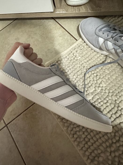 Adidas чисто нови