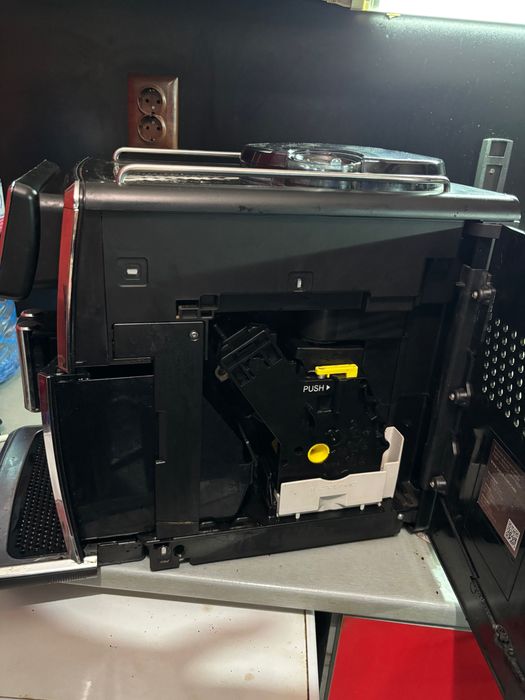 Saeco Xelsis кафе машина