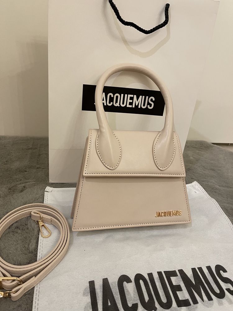 Poseta/Geanta Jacquemus Le Chiquito Moyen Crem