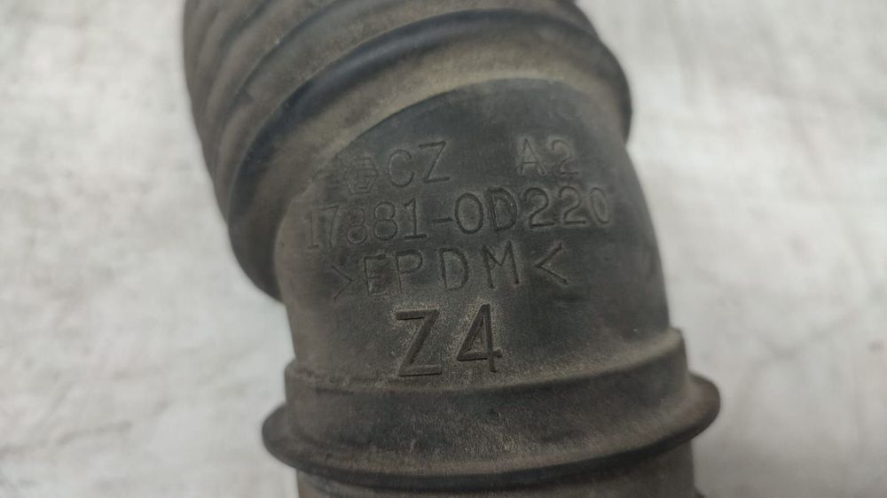 Furtun tub aer 17881-0d220 1.4 benzina 4ZZ-FE Toyota Auris 1 [2006 -