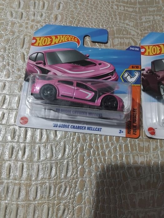 Hot wheels колички