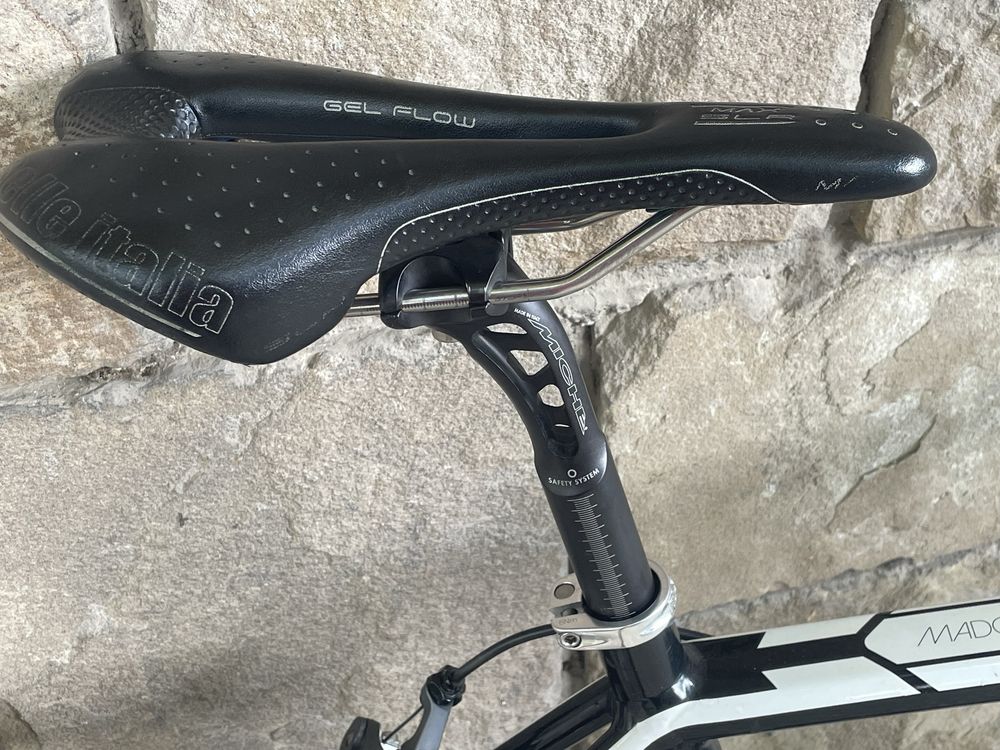 Trek Madone2.1-шосеен велосипед 2x11 speed