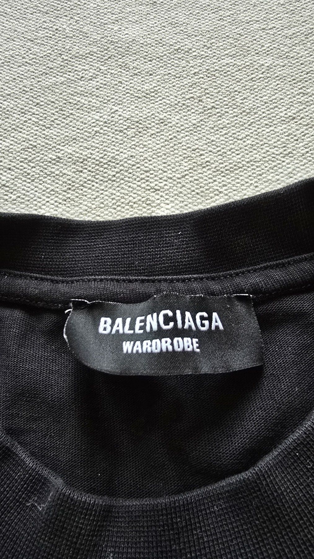 Balenciaga track art 542436