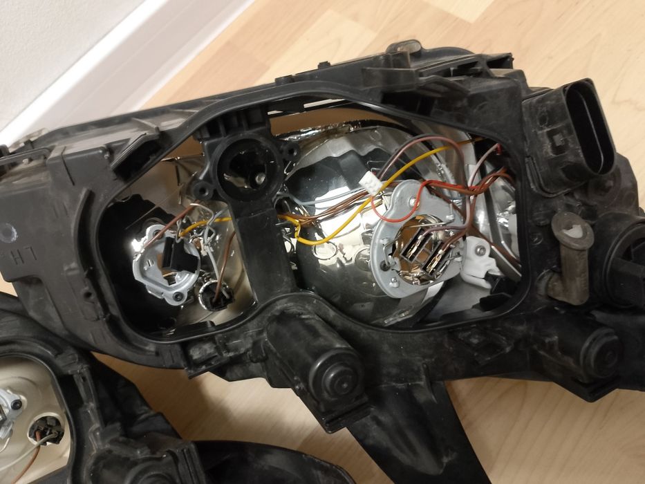 Фарове за Форд Фокус 2 - Ляв и Десен