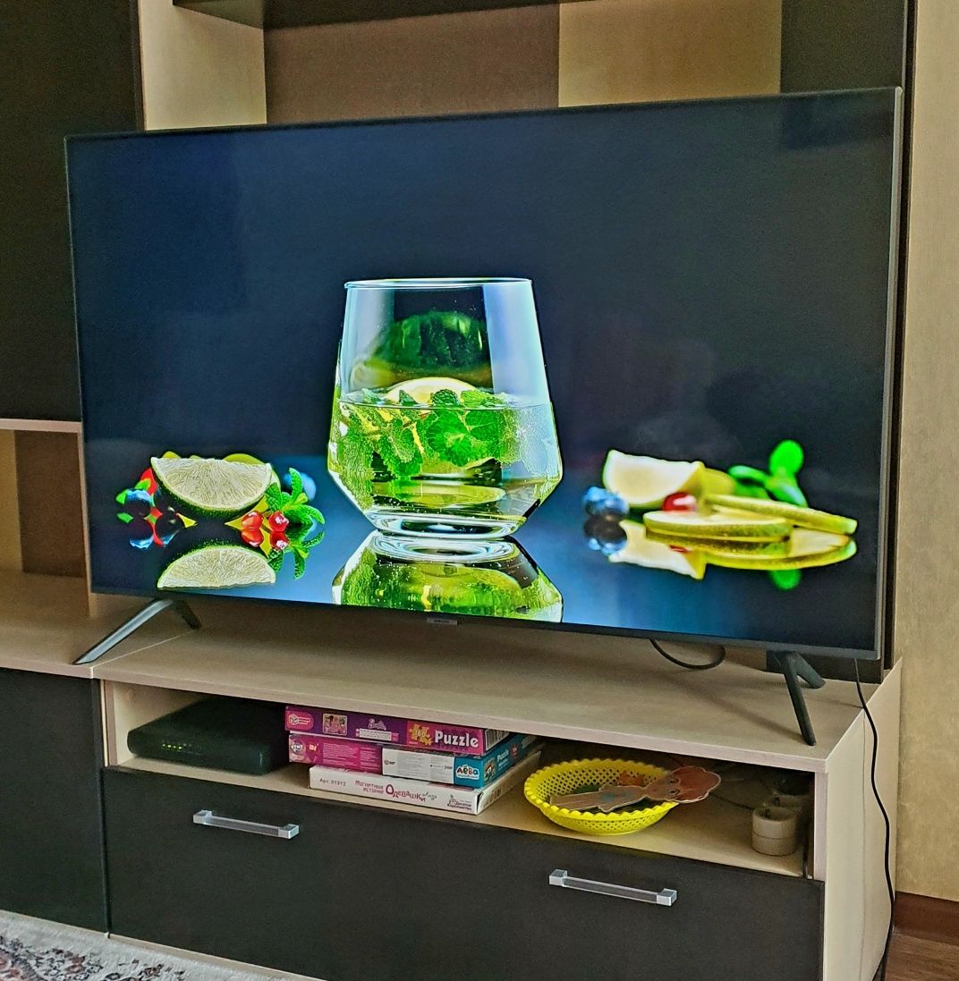 Шикарный телевизор оригинал Samsung 4K