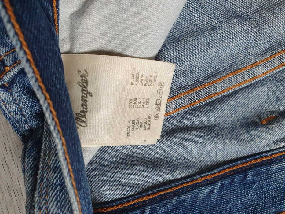Blugi WRANGLER "Texas" - Marime W42 L32 (Talie 107 cm)