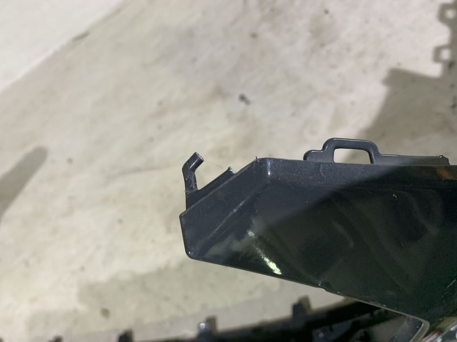 Bara fata Audi A3, S-Line facelift, Hatchback, 2016, 2017, 2018, 2019, cod origine OE 8V3807437AM.