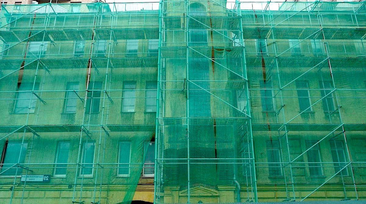 Сетка фасадная зеленая, размер ~2×6м