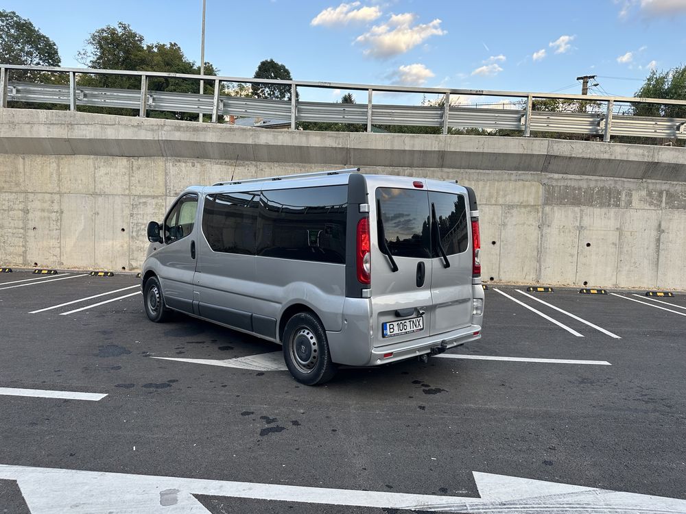 De Vanzare Opel Vivaro/Renault TraficVarianta lunga/2008/6trepte