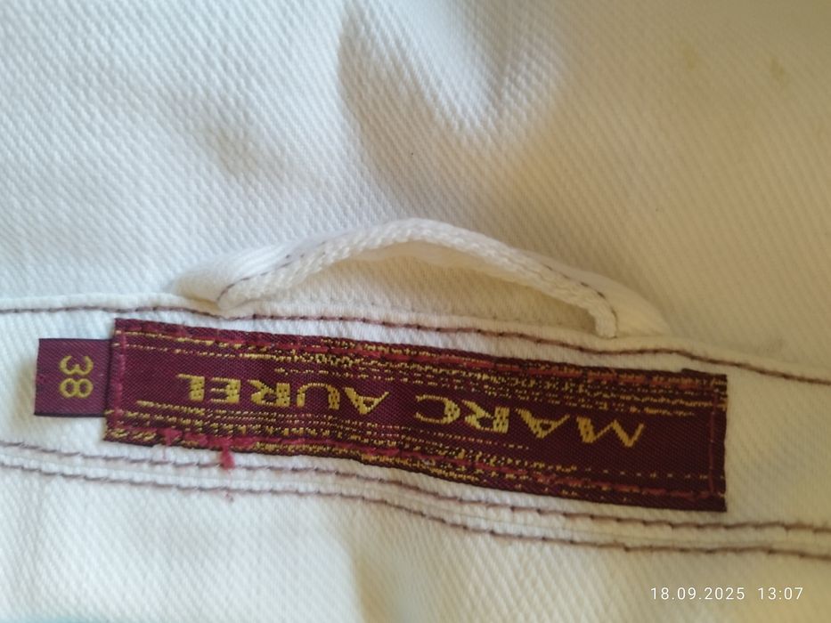 10000тг. Брюки Replay, пиджак Mark Aurel.