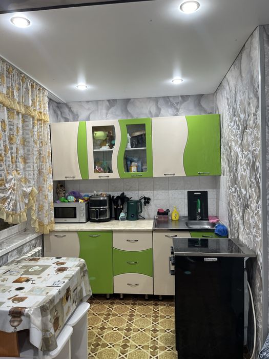 Продам квартиру в п.Глубокое