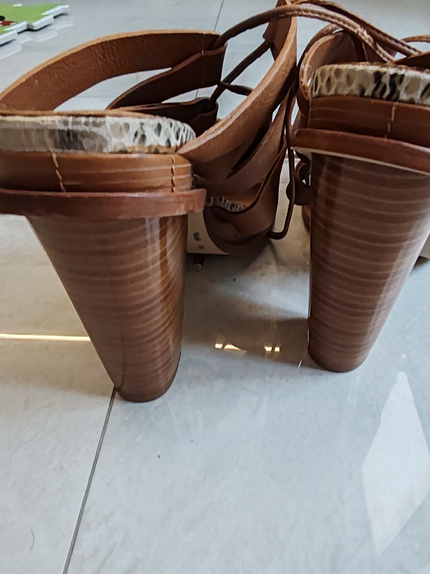 Оригинални сандали Calvin Klein номер  37.5-38