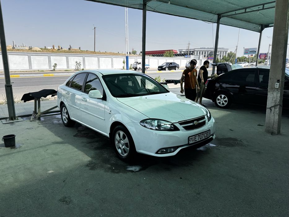 Gentra sotiladi yili 2023 oxiri prabeg 13000km abs magnitafon bor