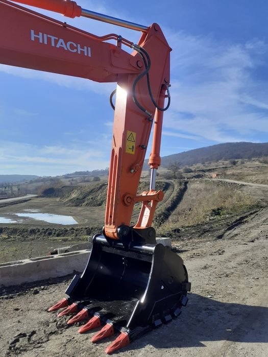 Furci Bobcat ieftine 695euro!  jcb  de ridicare utilaje bobcat 2,7t bu