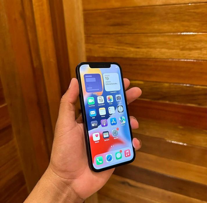 De Vanzare Iphone 12 In stare Impecabilă!!